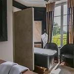 Chateau Des Briottieres Hotel 4*