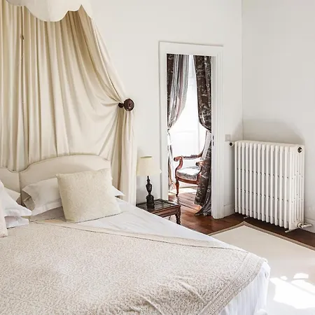 Chateau Des Briottieres 4* Шампинье