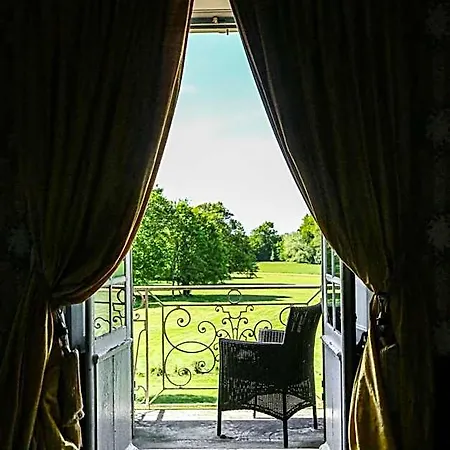Chateau Des Briottieres 4*