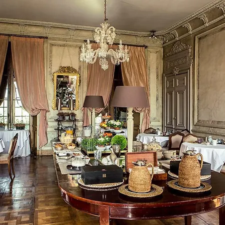 Chateau Des Briottieres 호텔