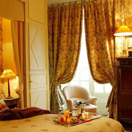 Chateau Des Briottieres 4*